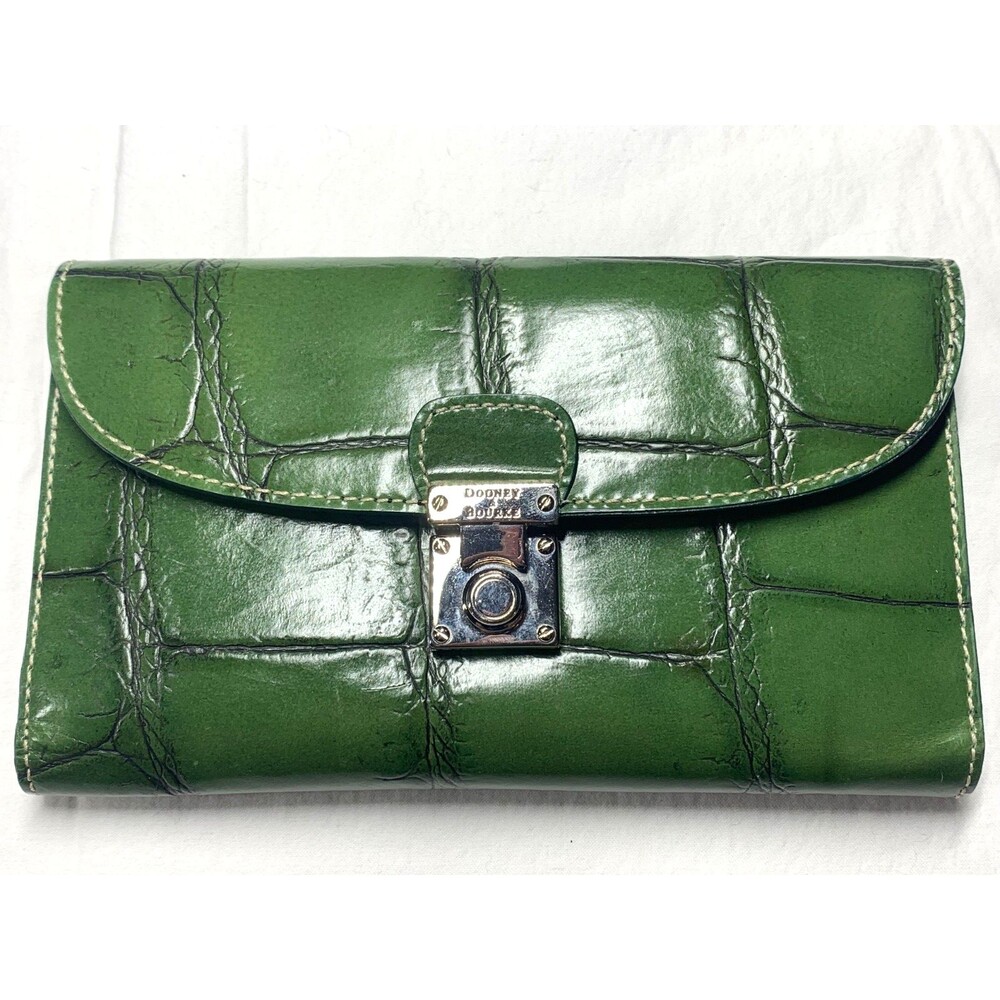 Dooney & Bourke Green Croc Embossed Leather Flap Continental Wallet & checkbook